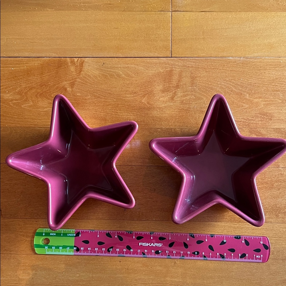 Longaberger Star-Shaped Bowls in paprika